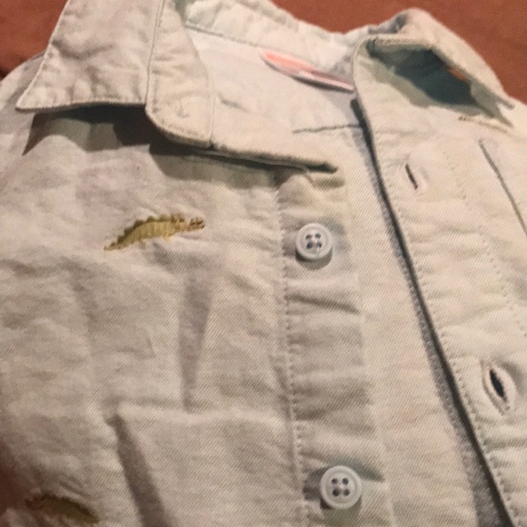 Boys Gymboree spring/summer button up - Picture 5 of 5